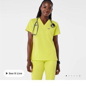 Figs limeade catarina one-pocket scrub top size S Small